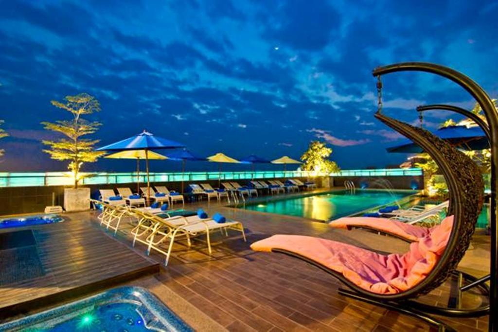 Rashmi'S Plaza Hotel Vientiane Buitenkant foto
