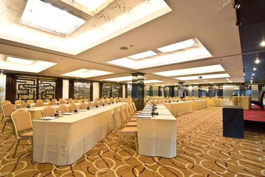 Rashmi'S Plaza Hotel Vientiane Buitenkant foto