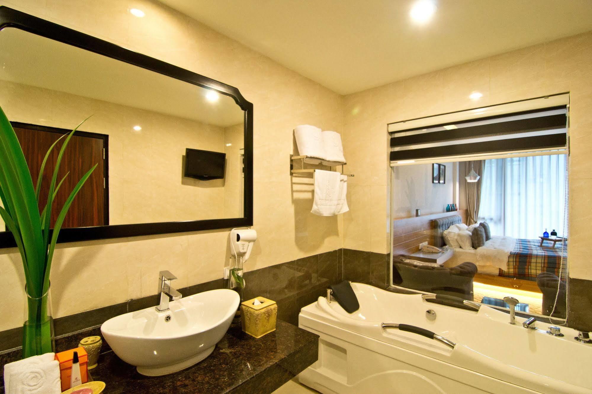 Rashmi'S Plaza Hotel Vientiane Buitenkant foto