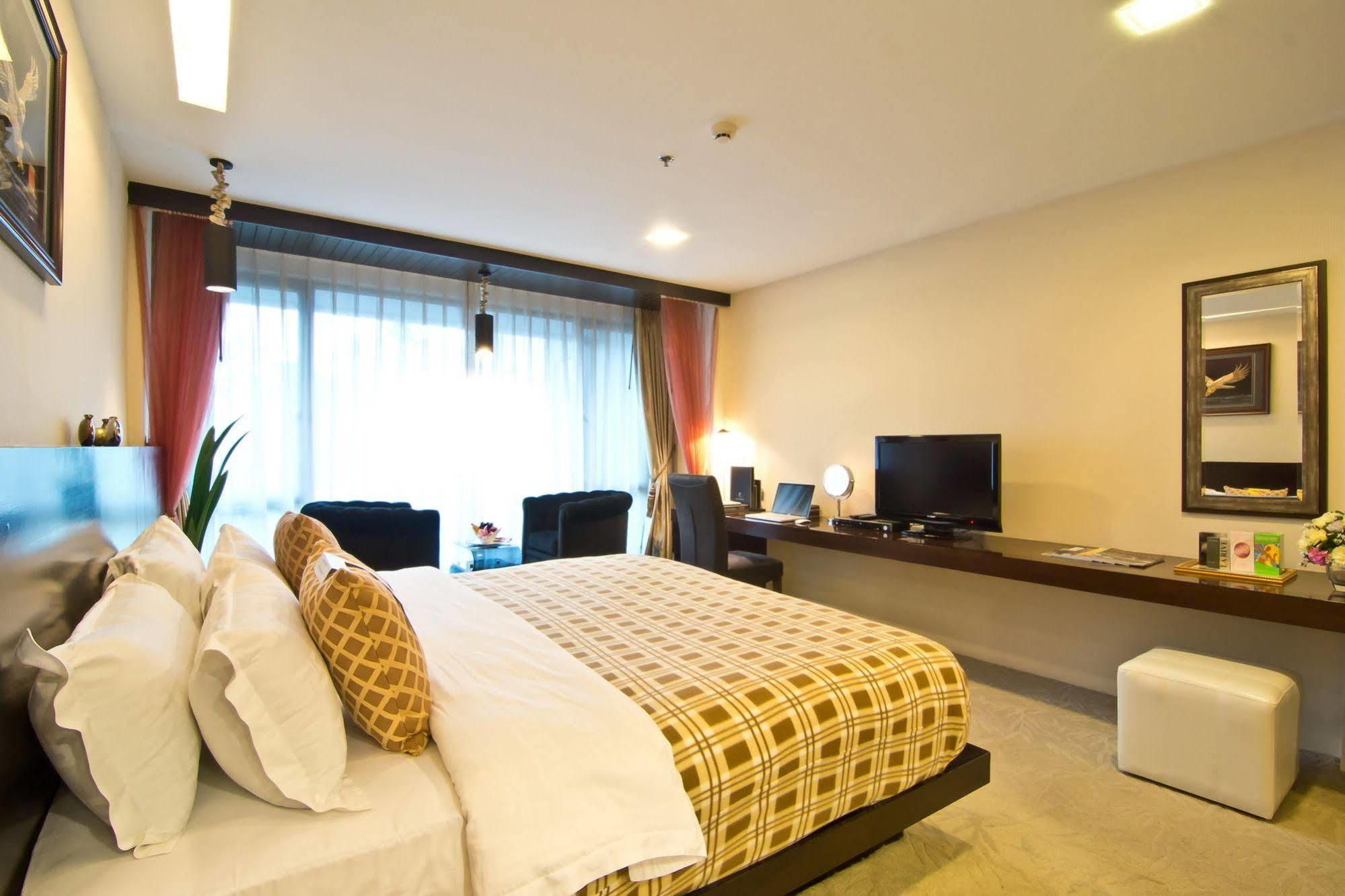 Rashmi'S Plaza Hotel Vientiane Buitenkant foto